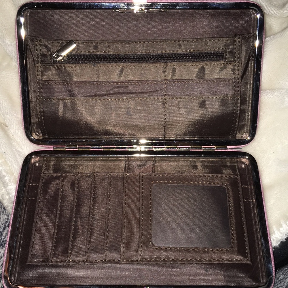 Wallet - Picture 3 of 4